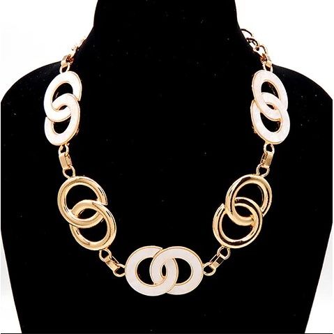 Fashion Infinity Chain Necklace (Gold/Cream)